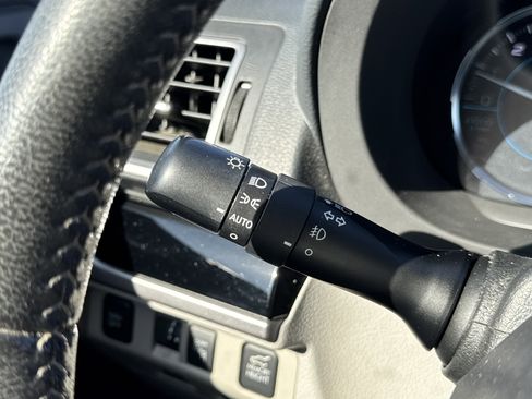 Used 2018 Subaru Forester 2.5i Limited image 15