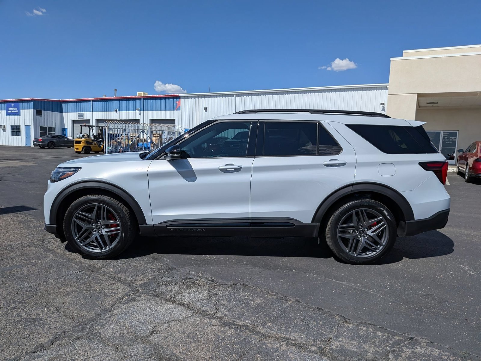 New 2026 Ford Explorer ST-Line w/ ST-Line Street Pack RWD image 9