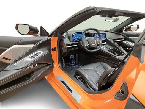 Used 2023 Chevrolet Corvette Stingray Premium Conv w/ Z51 Performance Package RWD image 14