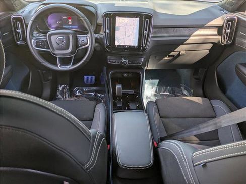 Used 2023 Volvo XC40 Recharge Plus w/ Protection Package Premier image 13