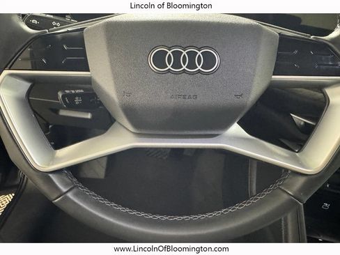 Used 2025 Audi Q5 Premium w/ Convenience Package AWD/4WD image 17