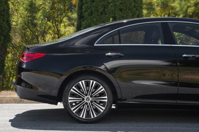 Used 2023 Mercedes-Benz CLA 250 4MATIC w/ Premium Package image 9