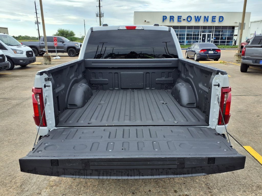 Used 2024 Ford F150 XLT w/ XLT Black Appearance Package RWD image 30