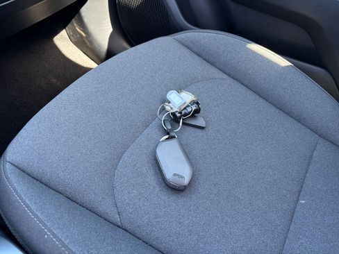 Used 2025 Kia K4 LXS image 21