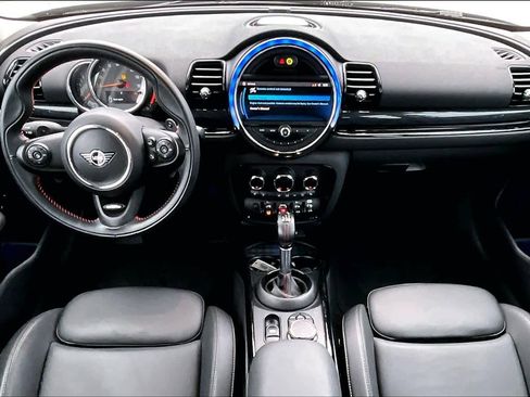 Used 2019 MINI Cooper Clubman S image 15