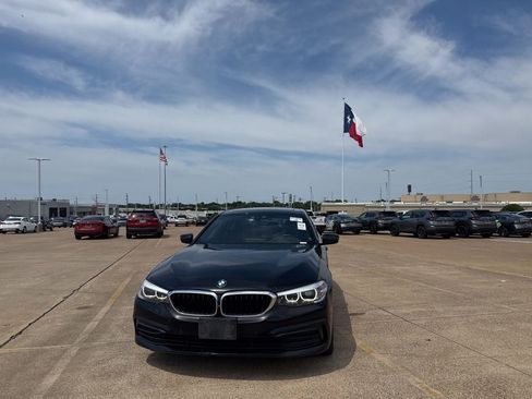 Used 2019 BMW 530i w/ Premium Package RWD image 6