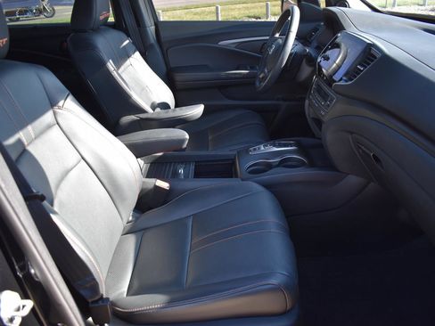 Used 2023 Honda Passport TrailSport image 16