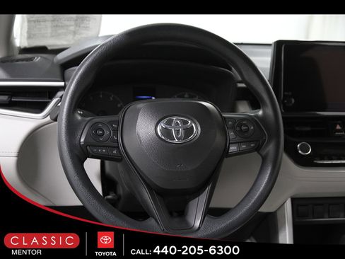 Certified 2025 Toyota Corolla Cross L image 7