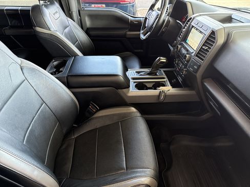 Used 2018 Ford F150 Raptor w/ Equipment Group 802A Luxury image 16