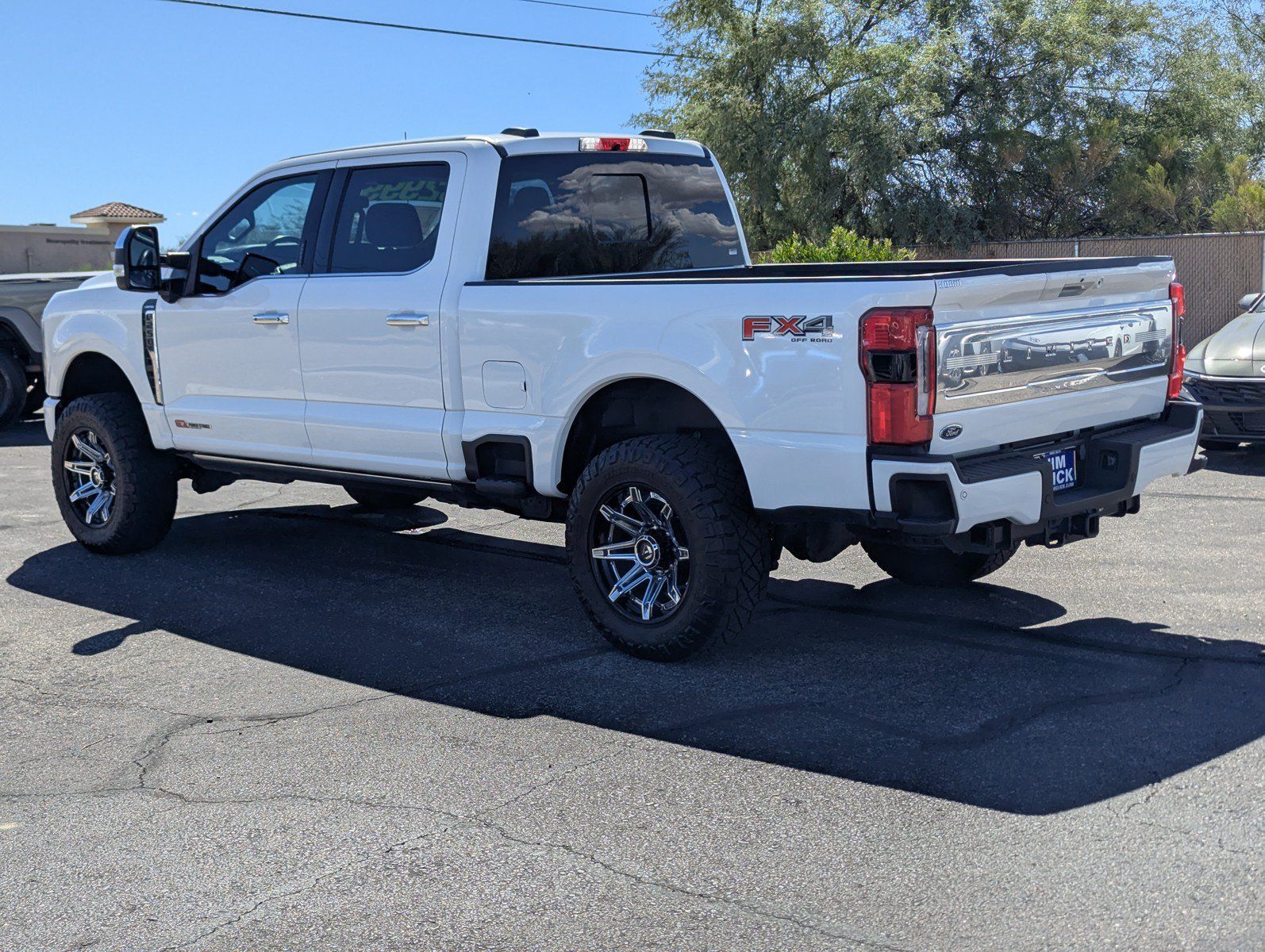 Used 2024 Ford F250 Limited w/ FX4 Off-Road Package AWD/4WD image 4