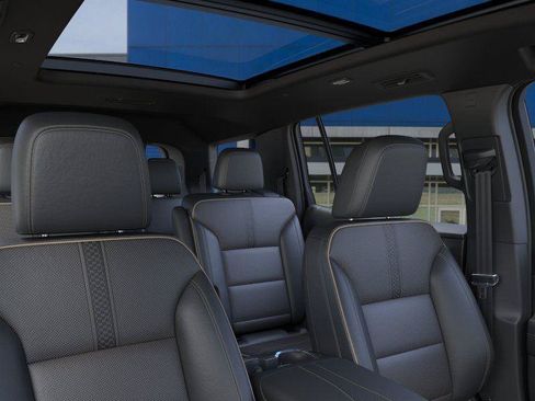 New 2026 Chevrolet Traverse High Country w/ LPO, Floor Liner Package FWD image 24