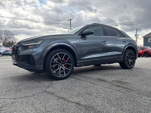 Used 2023 Audi Q8 Premium Plus AWD/4WD image 4