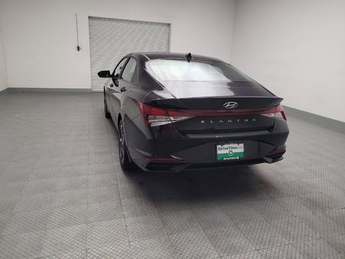Used 2023 Hyundai Elantra SEL w/ Convenience Package FWD image 6