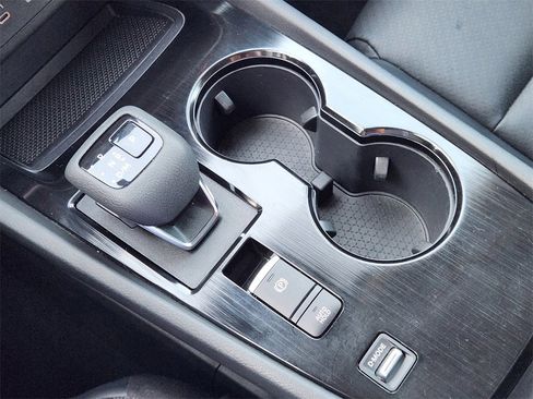 Used 2023 Nissan Rogue SV w/ SV Premium B Package image 15