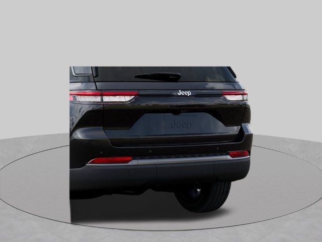 New 2026 Jeep Grand Cherokee Limited AWD/4WD image 13
