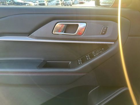 New 2026 Ford Explorer ST-Line image 37