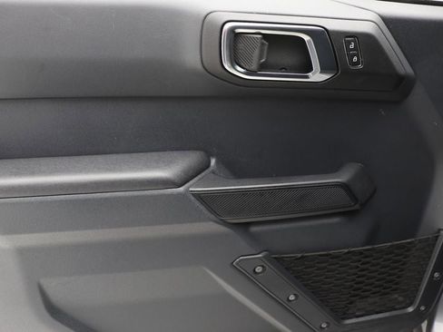 Used 2025 Ford Bronco Big Bend image 15