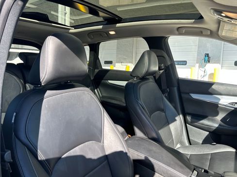 Used 2021 INFINITI QX50 Luxe image 12