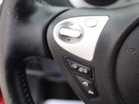 Used 2015 Nissan Juke SL image 15