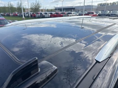 Certified 2023 GMC Yukon XL Denali w/ Denali Reserve Package AWD/4WD image 9