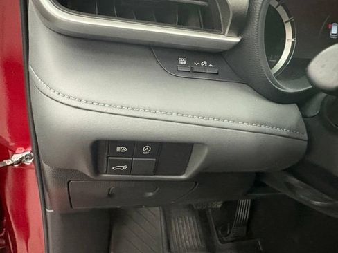 Used 2024 Toyota Highlander LE w/ Protection Package #3 (TMS) FWD image 19