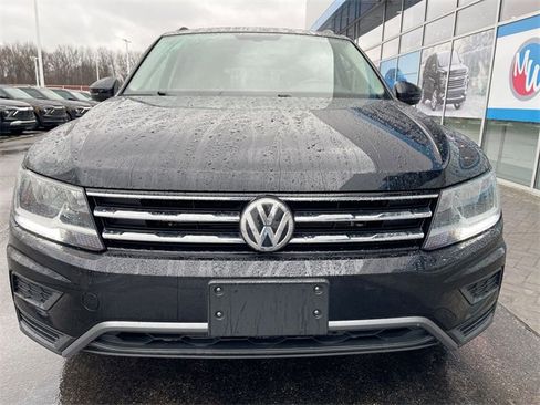Used 2019 Volkswagen Tiguan SE w/ Panoramic Sunroof Package image 30