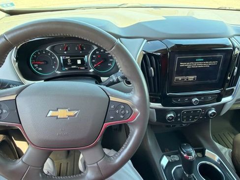 Used 2018 Chevrolet Traverse LT AWD/4WD image 6