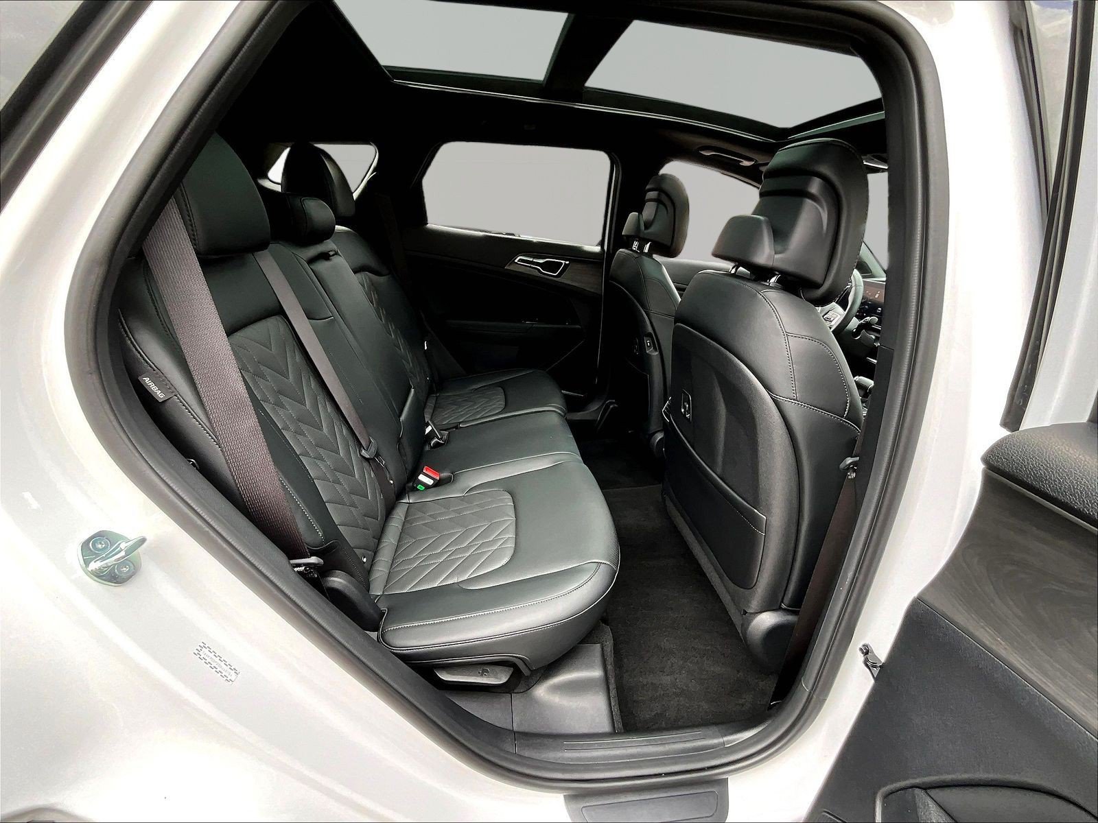 Used 2025 Kia Sportage X-Pro AWD/4WD image 25