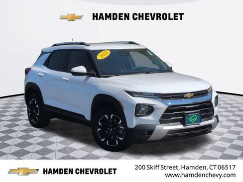 Certified 2023 Chevrolet TrailBlazer LT w/ Convenience Package FWD image 1