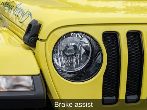 Used 2023 Jeep Wrangler Unlimited Sahara AWD/4WD image 10