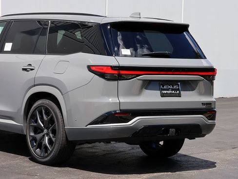 New 2026 Lexus TX 500h AWD image 9