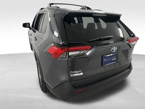 Used 2024 Toyota RAV4 XLE w/ Convenience Package image 5