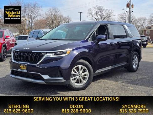 Used 2024 Kia Carnival LX image 3