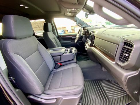 New 2026 GMC Sierra 1500 SLE image 25