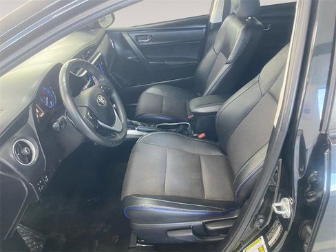 Used 2018 Toyota Corolla SE image 4