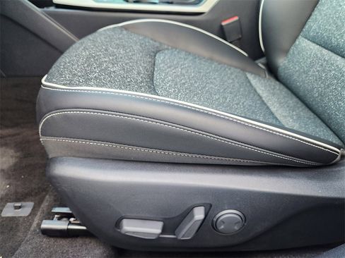 New 2025 Kia K4 GT-Line image 17