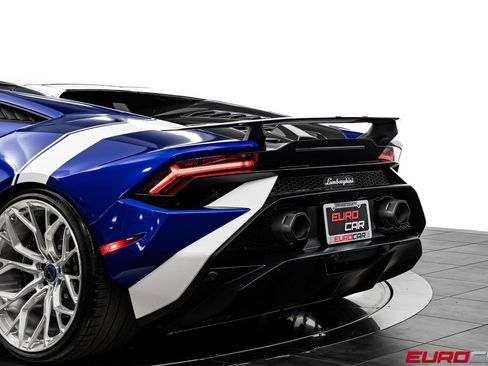 Used 2023 Lamborghini Huracan Tecnica image 18