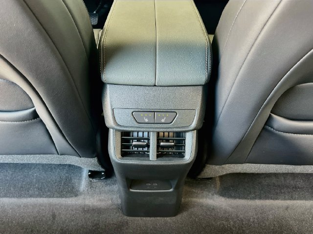 New 2027 GMC Terrain AT4 w/ Convenience Package III AWD/4WD image 18