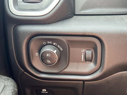 Used 2023 RAM 1500 Big Horn AWD/4WD image 28