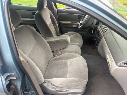 Used 2006 Ford Taurus SE FWD image 19
