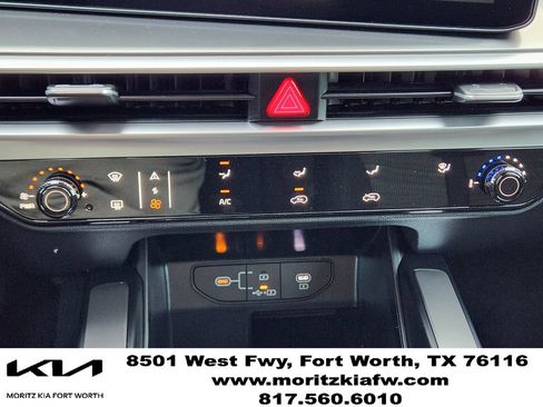 New 2026 Kia Sorento LX FWD image 14