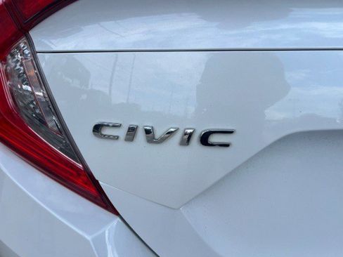 Used 2020 Honda Civic Sport image 12