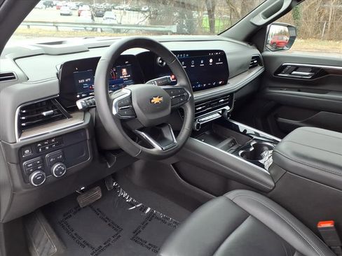 Certified 2025 Chevrolet Tahoe LT image 11