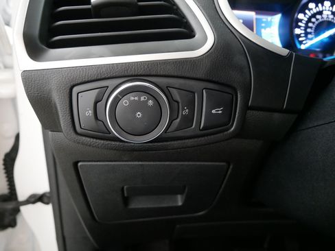 Used 2015 Ford Edge SEL w/ Equipment Group 201A AWD/4WD image 26