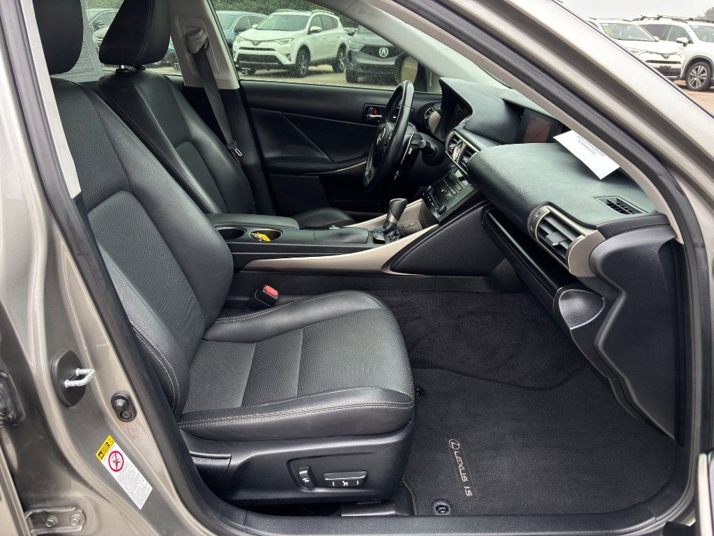 Used 2014 Lexus IS 250 w/ Navigation Package RWD image 22