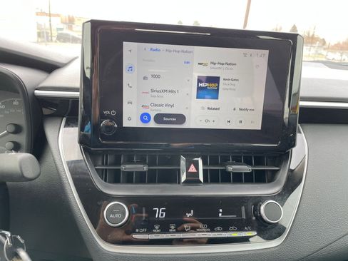 Used 2025 Toyota Corolla LE image 18