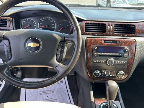 Used 2012 Chevrolet Impala LTZ image 17