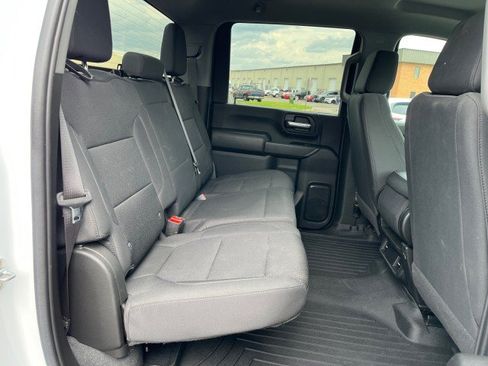 Used 2023 Chevrolet Silverado 2500 Custom w/ Custom Convenience Package AWD/4WD image 17