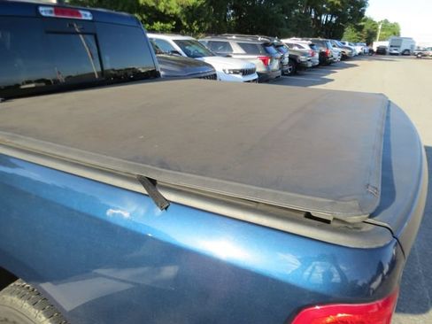 Used 2022 RAM 1500 Big Horn RWD image 4