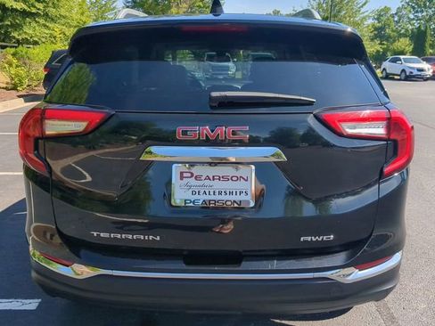 Used 2023 GMC Terrain SLT image 5